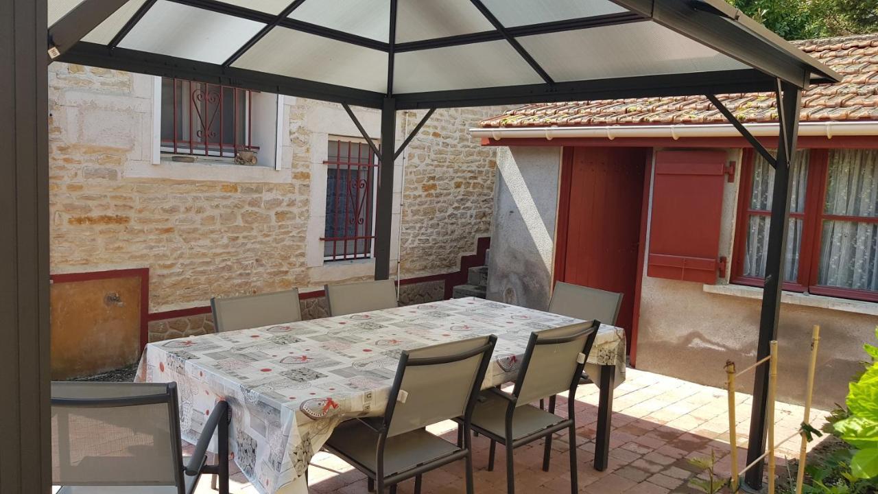 Chez Laurence Santenay  Exterior photo
